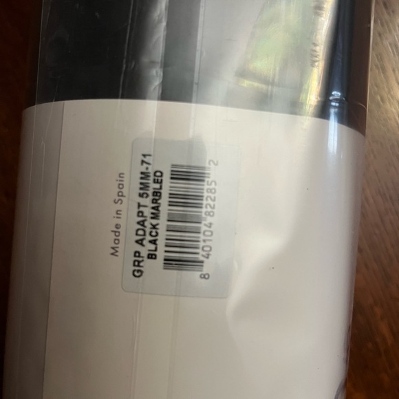 Manduka GRP Adapt Yoga Mat - Gray - Picture 4 of 4